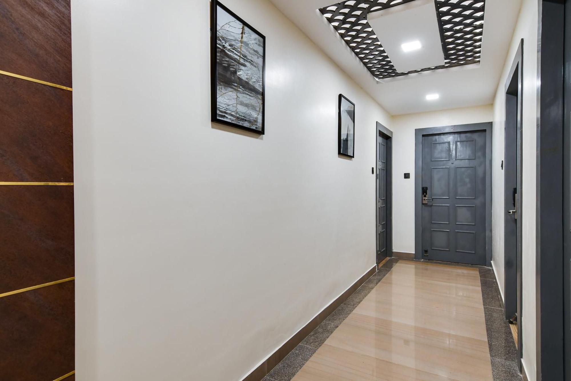 Super Townhouse Oak Sayhallo Ecstasy Бхубанешвара Экстерьер фото