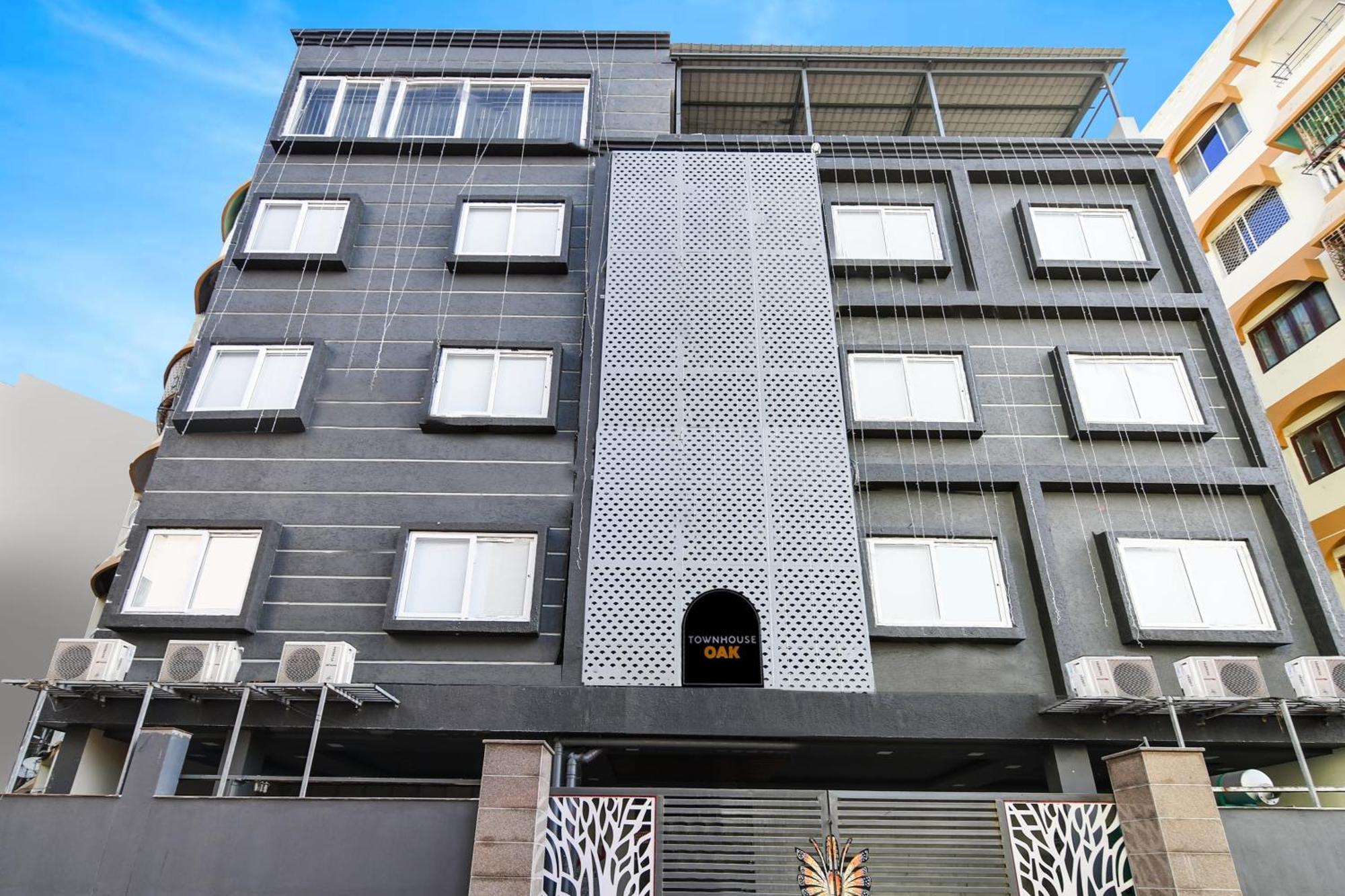 Super Townhouse Oak Sayhallo Ecstasy Бхубанешвара Экстерьер фото